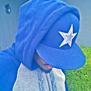 Meet your Posher, Derick